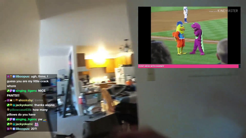 Streamer forgets to hide his secret boobs