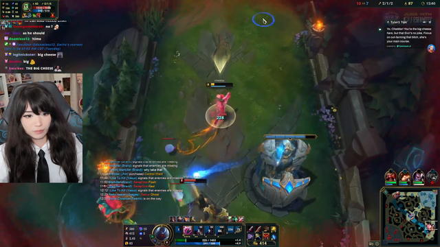 Emiru enjoying the full Tyler1 Experience