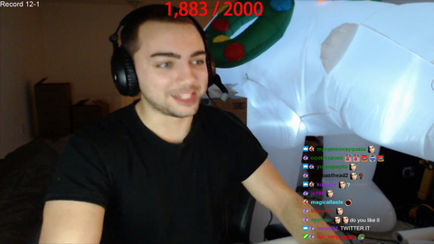 Mizkif gets a poster in the mail