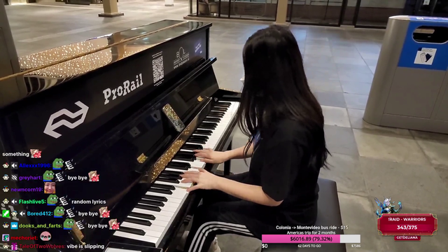 Hachu plays a public piano at midnight
