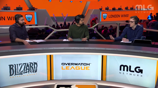 OWL shows chairs instead of the players