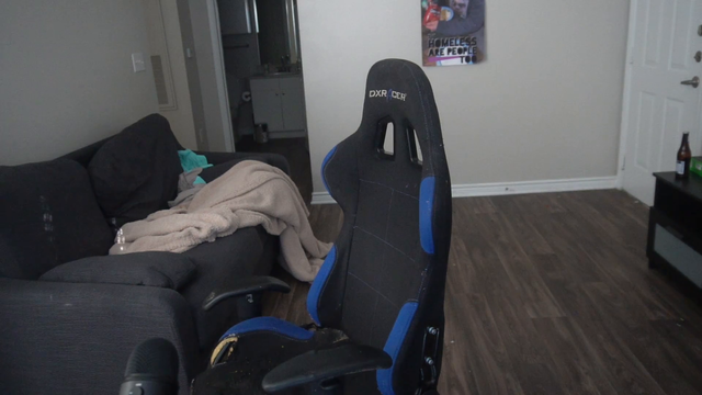 Homeless man clears 1 night's worth of snacks while playing wow