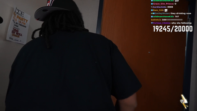 Agent00 Lays Out Student in Streamer University for Stealing From Him