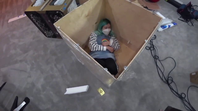Esfand's package to Korea