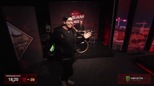 Dota player sits down and breaks couch during interview