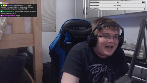 Small streamer's update on his cousin