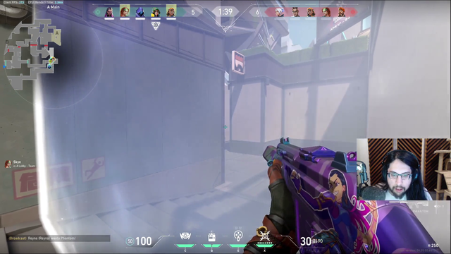 qt feels himself with the quad
