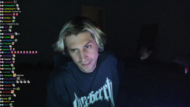 xQc talks about the nostalgia of the old Texas house
