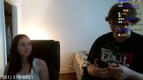 Small Streamer Introduces His Sister to Streaming