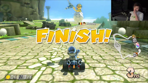 Soda loses to his mod in Mario Kart