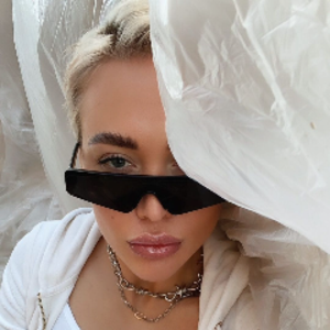 elizabethqueenn