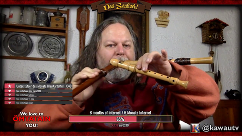 German IRL streamer shows you how to use 3 Flutes at the same time