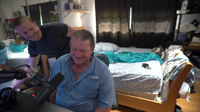 Jay3 pays off his dad's debt as a surprise gift