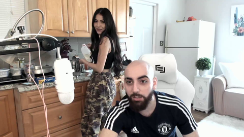 Sliker making his girlfriend jealous