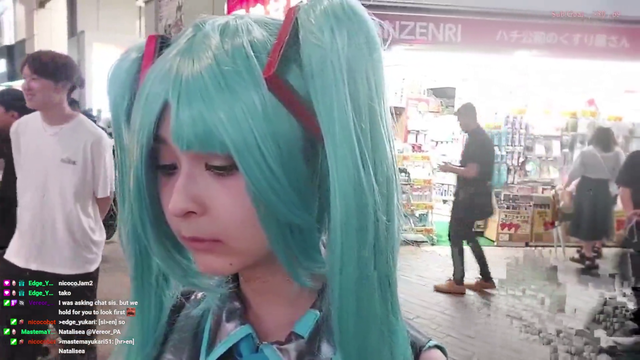 IRL streamer doesn't want her picture taken