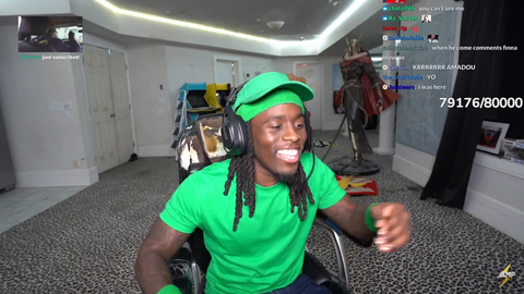 John Cena appears on Kai Cenat's stream ( Can't see him in this clip tho ) 