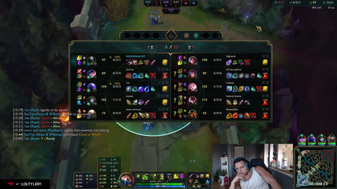 T1 lands his ult.