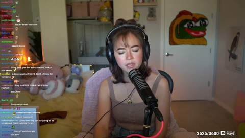Maya turns off autotune