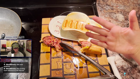 Ordinary Sausage Uses Small Streamer's Fan Art