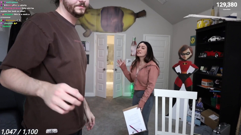 Alinity and Zoil compare size
