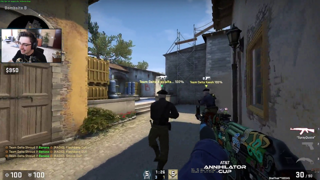 Shrouds team tries to plant the bomb