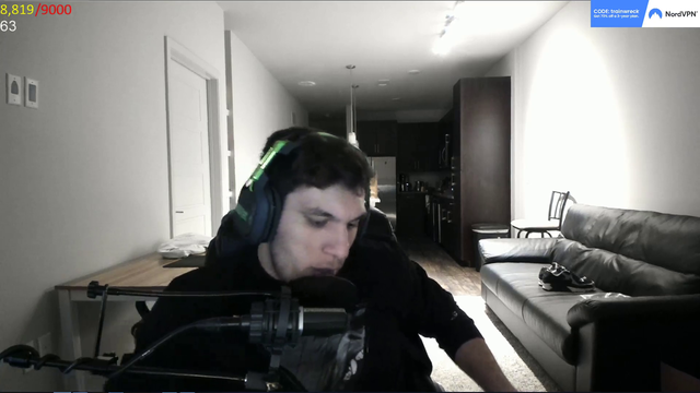 chat asks train for his premium snap