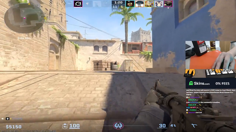 Streamer 1v5 Clutches while pretending to be an AI BOT.