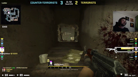 Teammate teaches Forsen how to lower voice chat volume in CS:GO