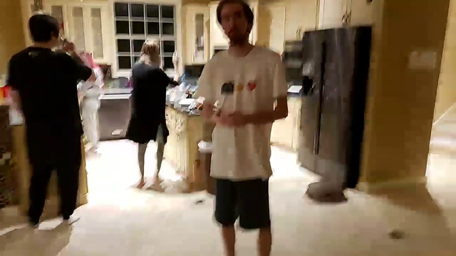What does asmongold eat for breakfast?