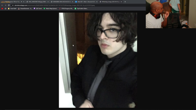 Esfand stole another girl from Lacari again