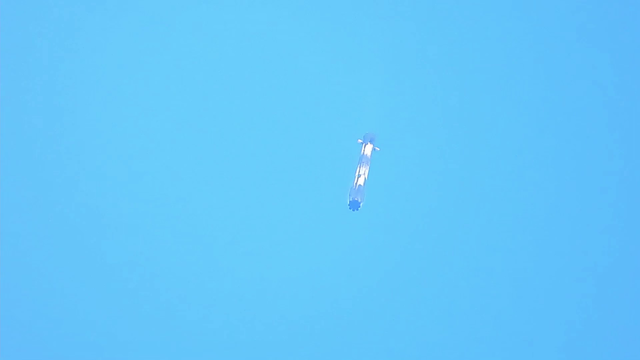 Streamer captures SpaceX rocket coming in for a landing