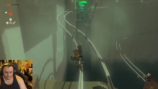 Link wields the Triforce of Courage