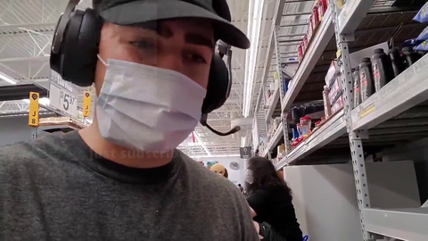 Mizkif goes to walmart