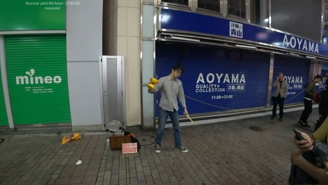 Insane Street Performer in Japan