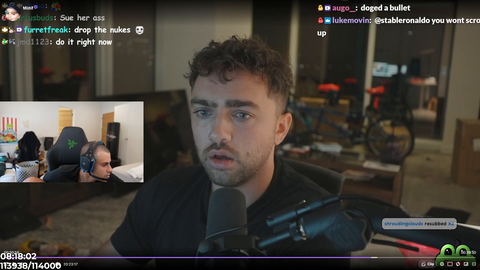 Mizkif deletes discord messages with Stableronaldo