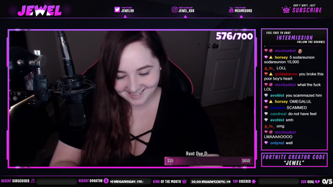 Streamer's Boyfriend Exposes Guy Who Tried To Buy Her Feet Pics