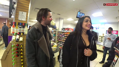 Miz’s sister getting a little too excited about Rich’s Mizkif impression