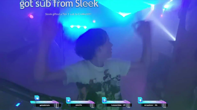 15 year old DJ streamer gets a delivery from his dad in the middle of a rave session