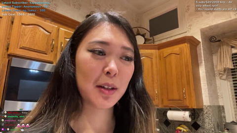 ExtraEmily asks if her mom is proud of her