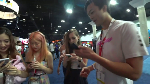 Destiny loses a debate at E3