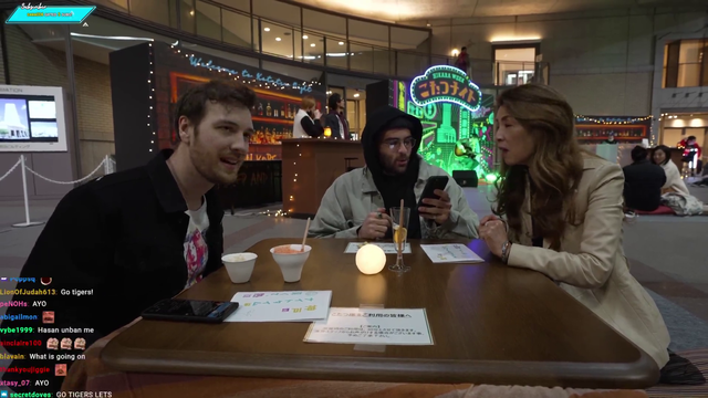 Hasan & Connor riz a Japanese women