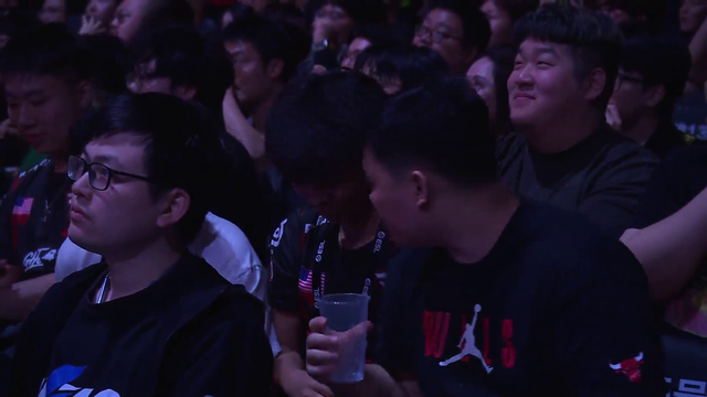 Cs2 pro randomly spinning in semi final
