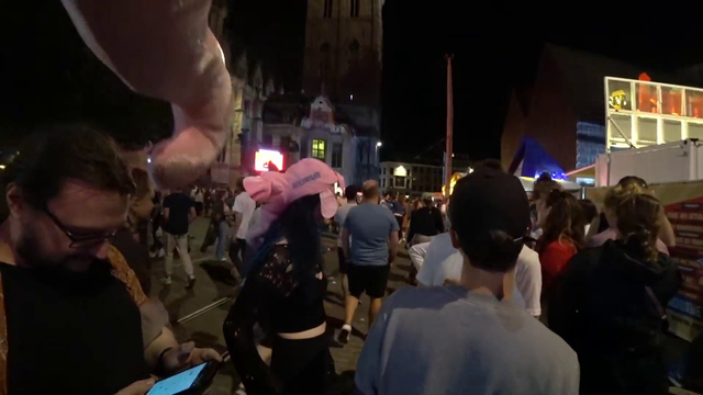 jaystreazy Chases After Hat Snatchers at Gentse Festival