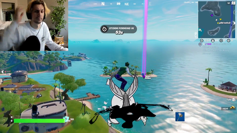 xQc has fan meetup in Fortnite