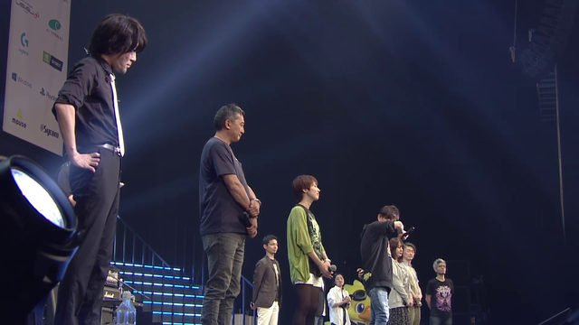 Final Fantasy 14's director in tears on stage seeing the game's composer the first time after his secret battle with cancer