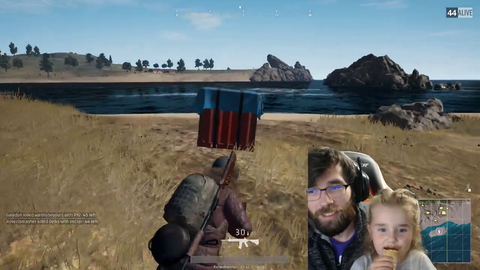 Richard_Hammer has great dad reflexes