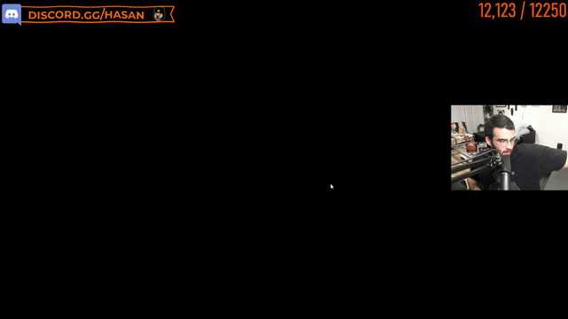 xQc forgets to mute his mic