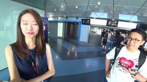 Jake gets asked about his viewer count by a Chinese interviewer
