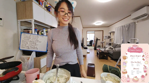 twitch streamer tries to put out fire by applying paper towel to it