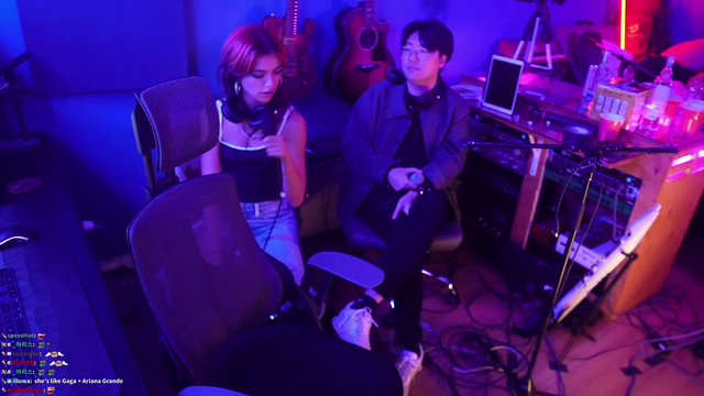 BryanaSalaz slays "Shallow" so hard Charming_Jo's Mic dies